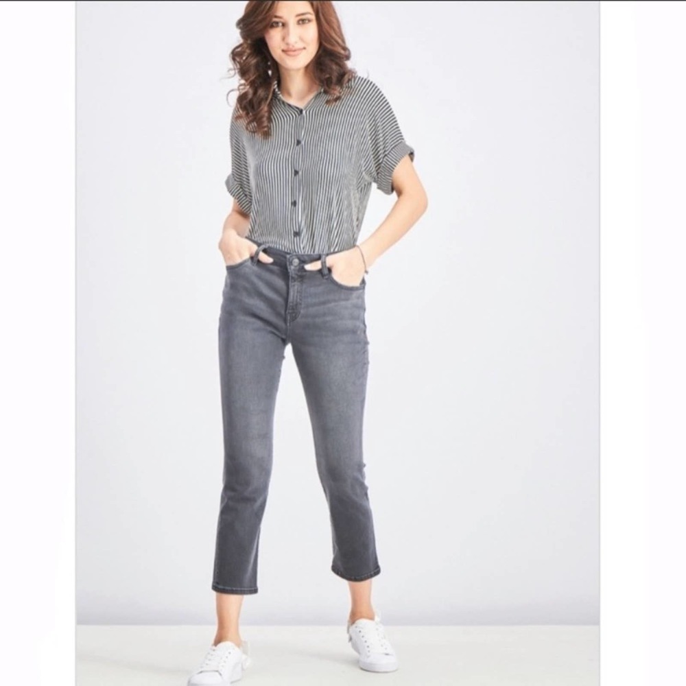 NWT Warp + Weft Oakland ankle crop jeans
